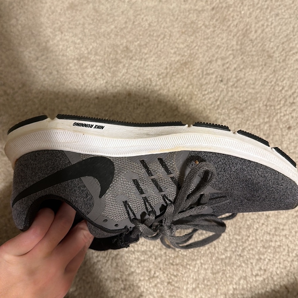 NIKE RUN SWIFT RUNNING SHOES - Picture 4 of 6